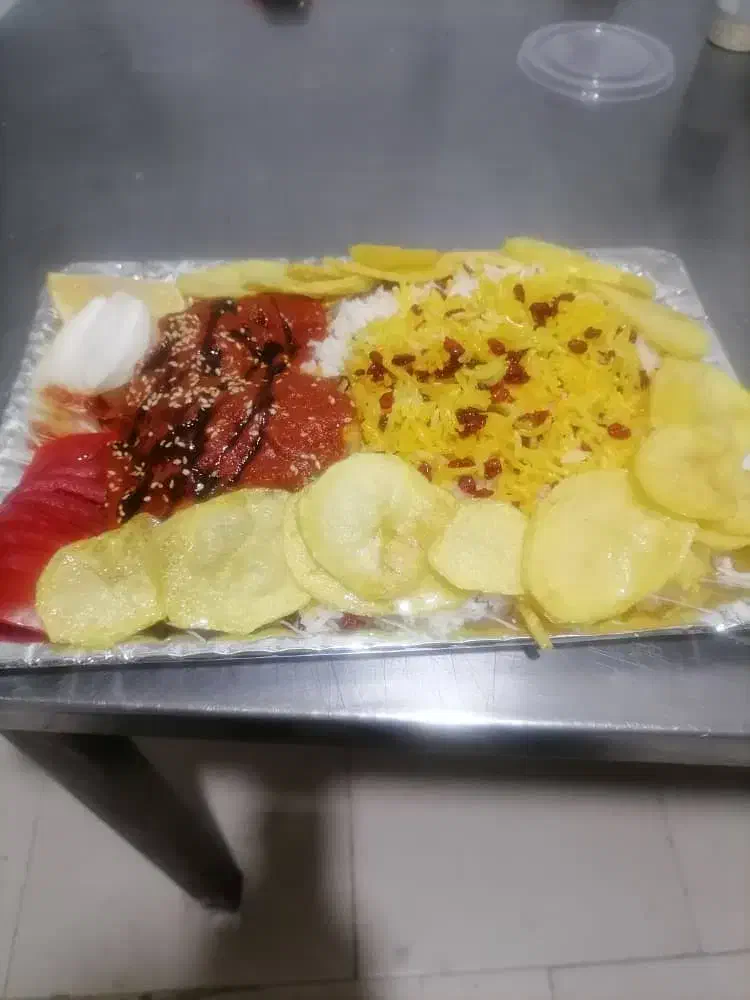 غذا بیرون بر در خیابان قائمیه کباب جوجه خورشت برنج|خدمات پذیرایی، مراسم|اصفهان, قائمیه|دیوار