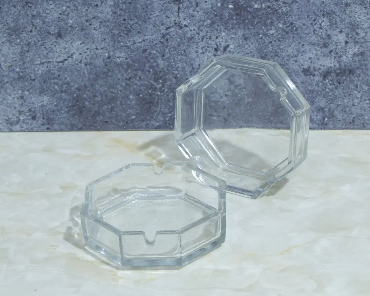 جا سیگاری کریستالی|کلکسیون و سرگرمی|تهران, جوادیه تهرانپارس|دیوار