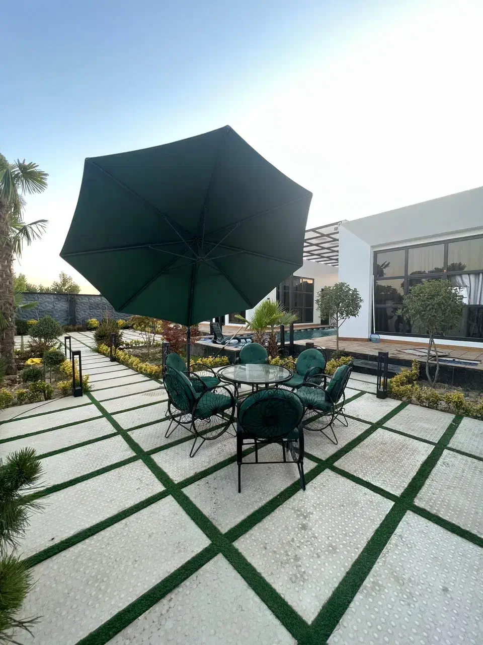 ویلا هورا دورهمی تولد مهمانی|اجارهٔ کوتاهمدت ویلا و باغ|کرج, عظیمیه|دیوار