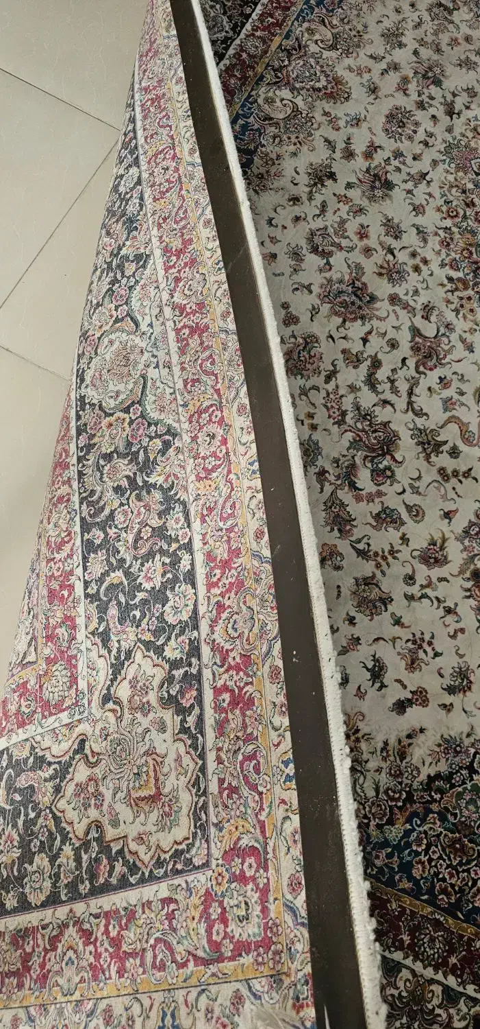 دو عدد فرش ۹ متری جفت گل ابریشم ماشینی طرح دستباف|فرش|تهران, شهرک صدرا|دیوار