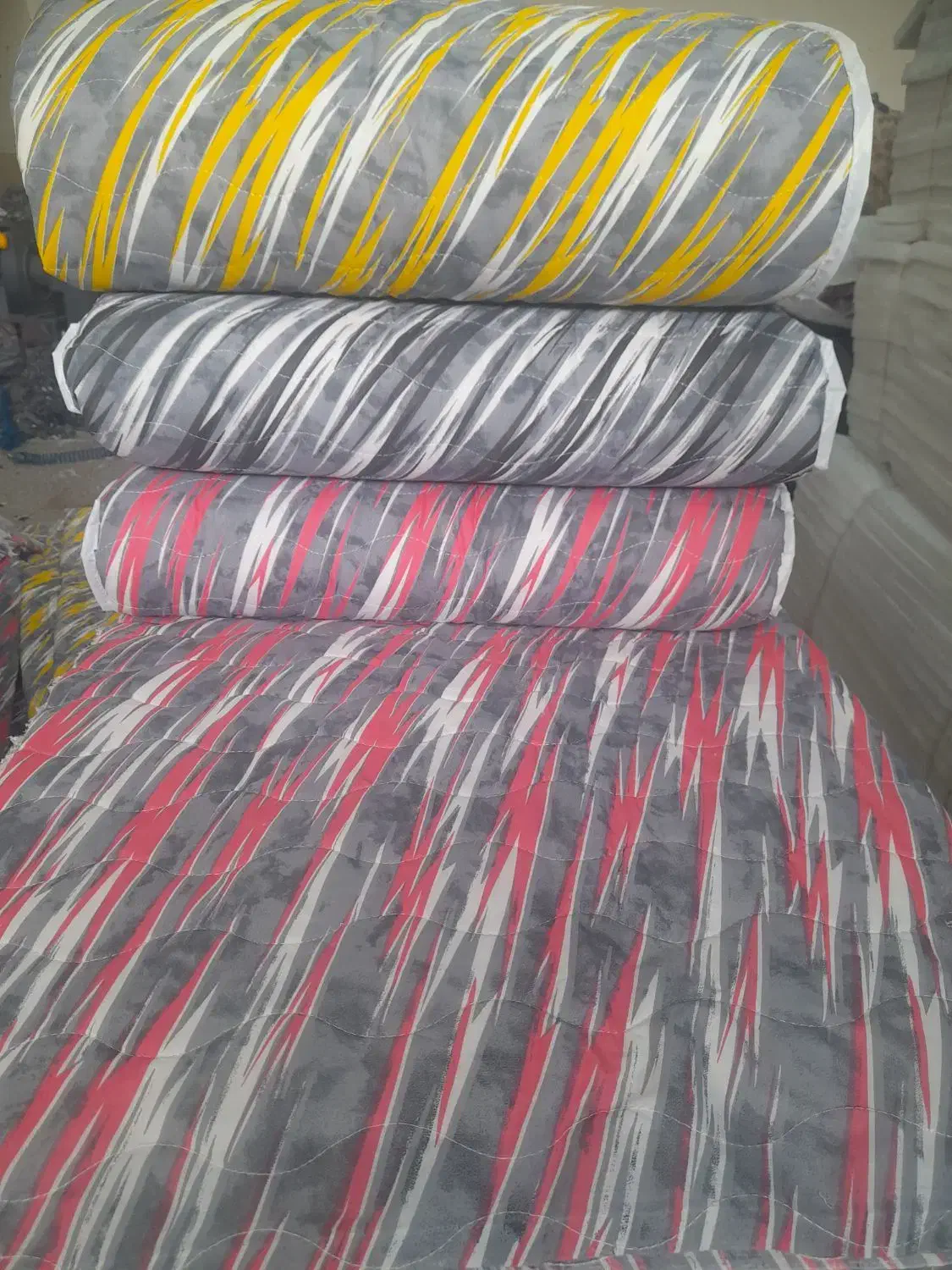 تشک|رختخواب، بالش، پتو|اصفهان, سرتاوه|دیوار