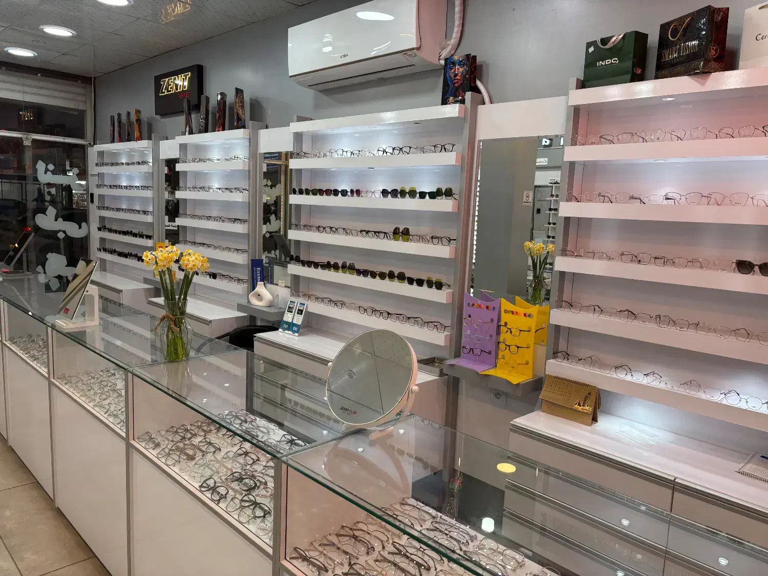 منشی بینایی سنجی و عینک پارسیان|استخدام بازاریابی و فروش|مرودشت, ژیان|دیوار