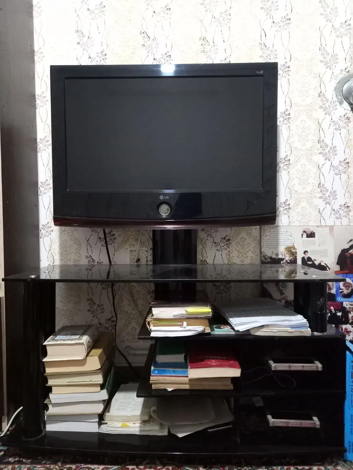 تلویزیون LG بزرگ|تلویزیون و پروژکتور|قم, تعویض پلاک|دیوار