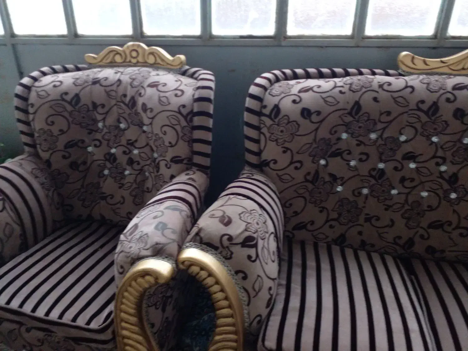 مبل و میز عسلی|مبلمان خانگی و میز عسلی|باغ حلی, |دیوار