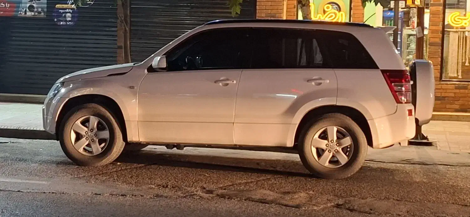 فروش یا معاوضه سوزوکی ویتارا ۲۴۰۰ دنده|خودرو سواری و وانت|ساری, |دیوار