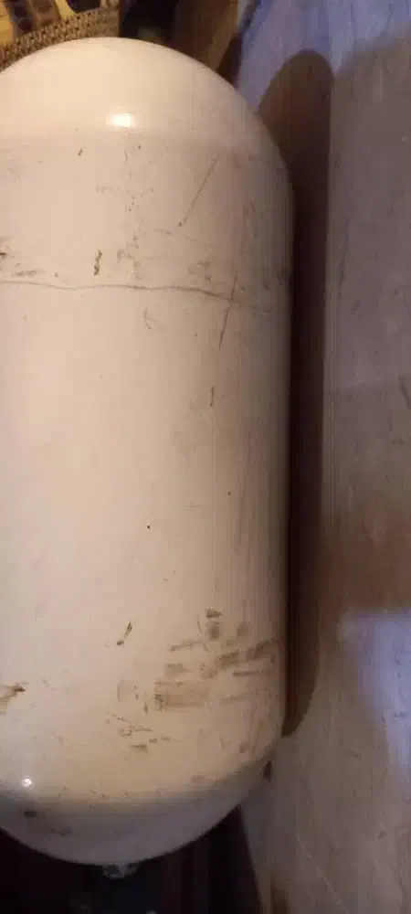 کپسول CNG|قطعات یدکی و لوازم جانبی|فومن, |دیوار