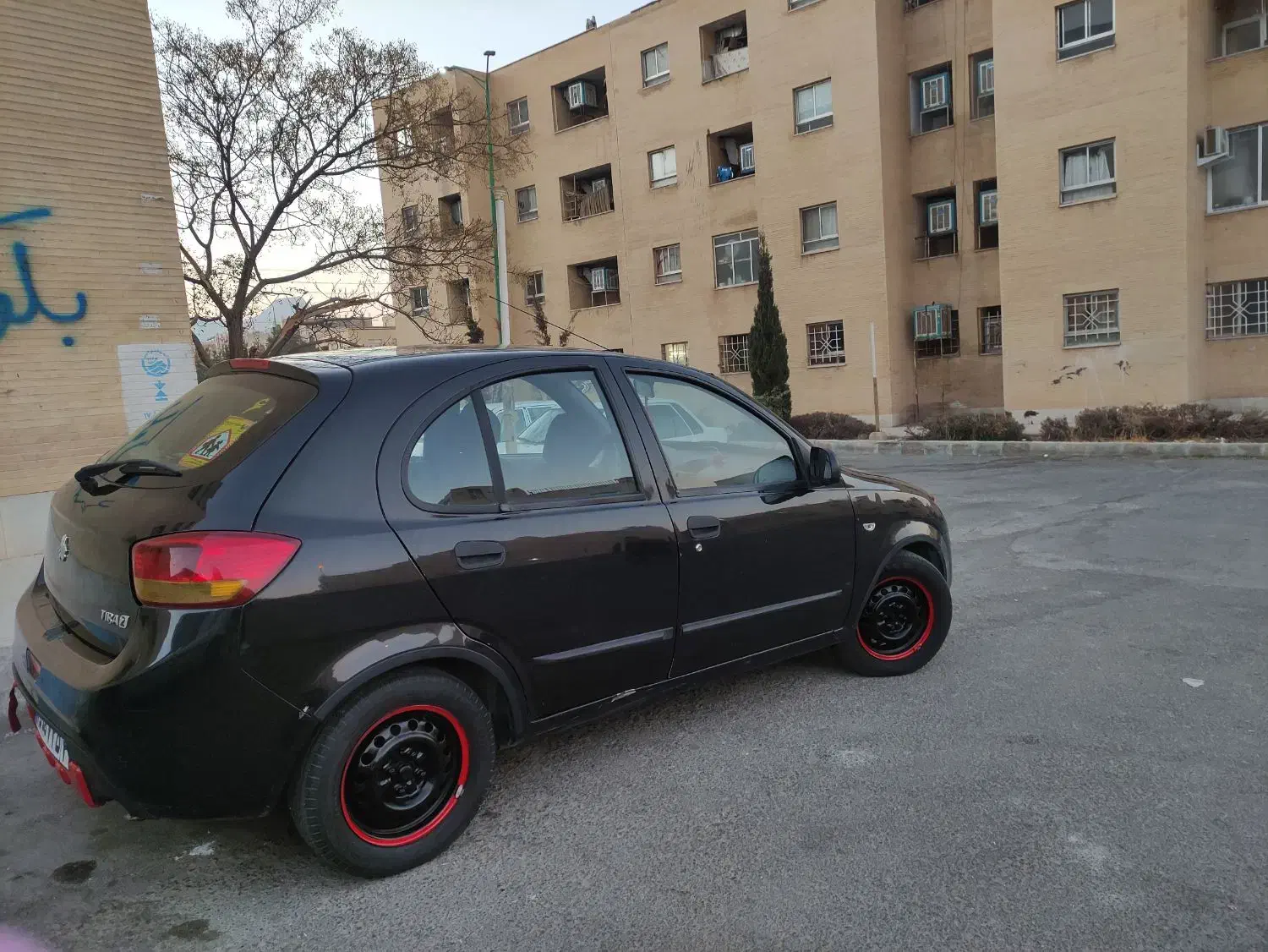 تیبا دو مشکی ۹۷ معاوضه با پژو|خودرو سواری و وانت|فولادشهر, B2|دیوار