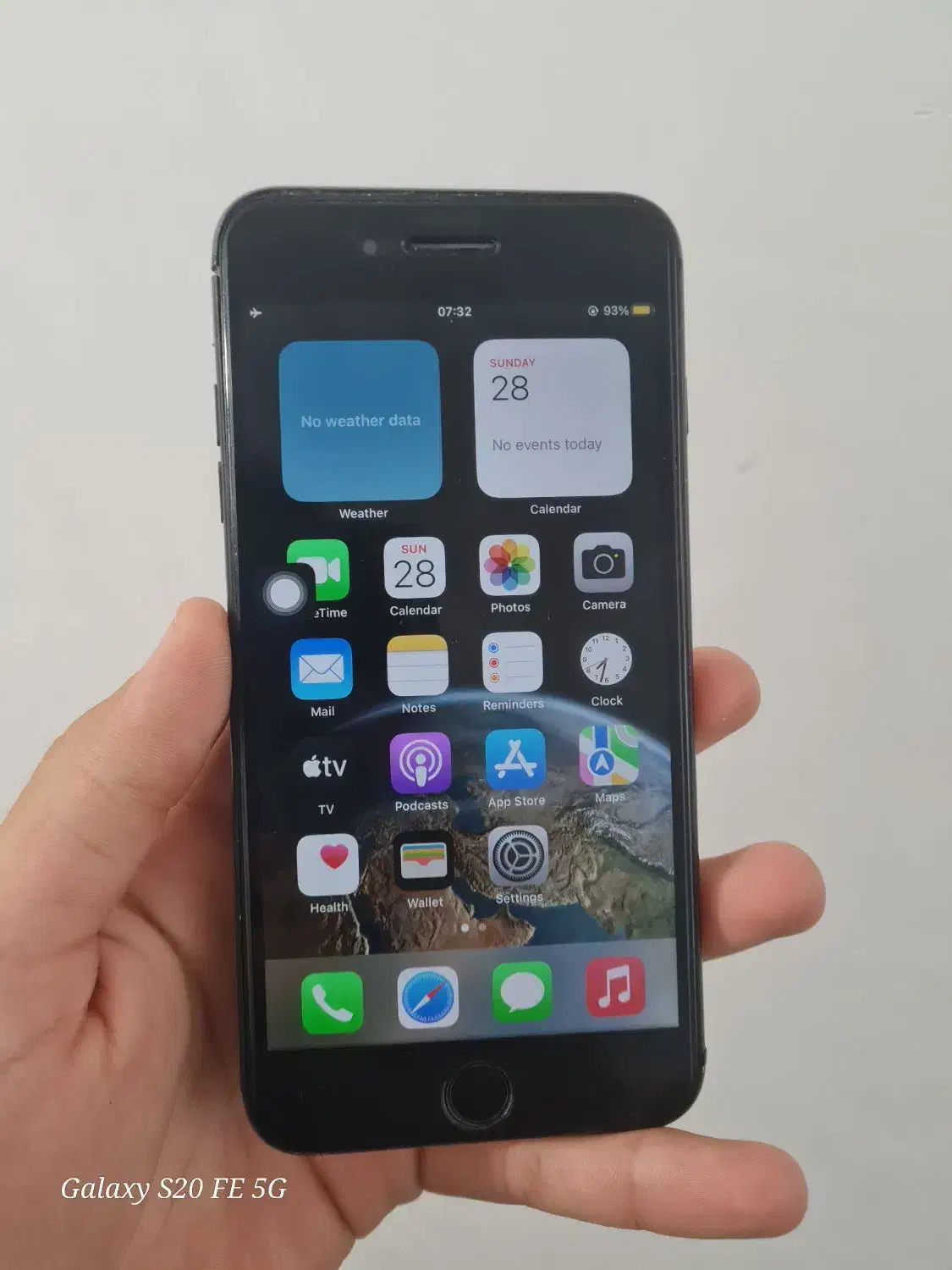اپل iphon 8plus خاکستری 64 گیگ باطری 100|موبایل|تهران, وردآورد|دیوار