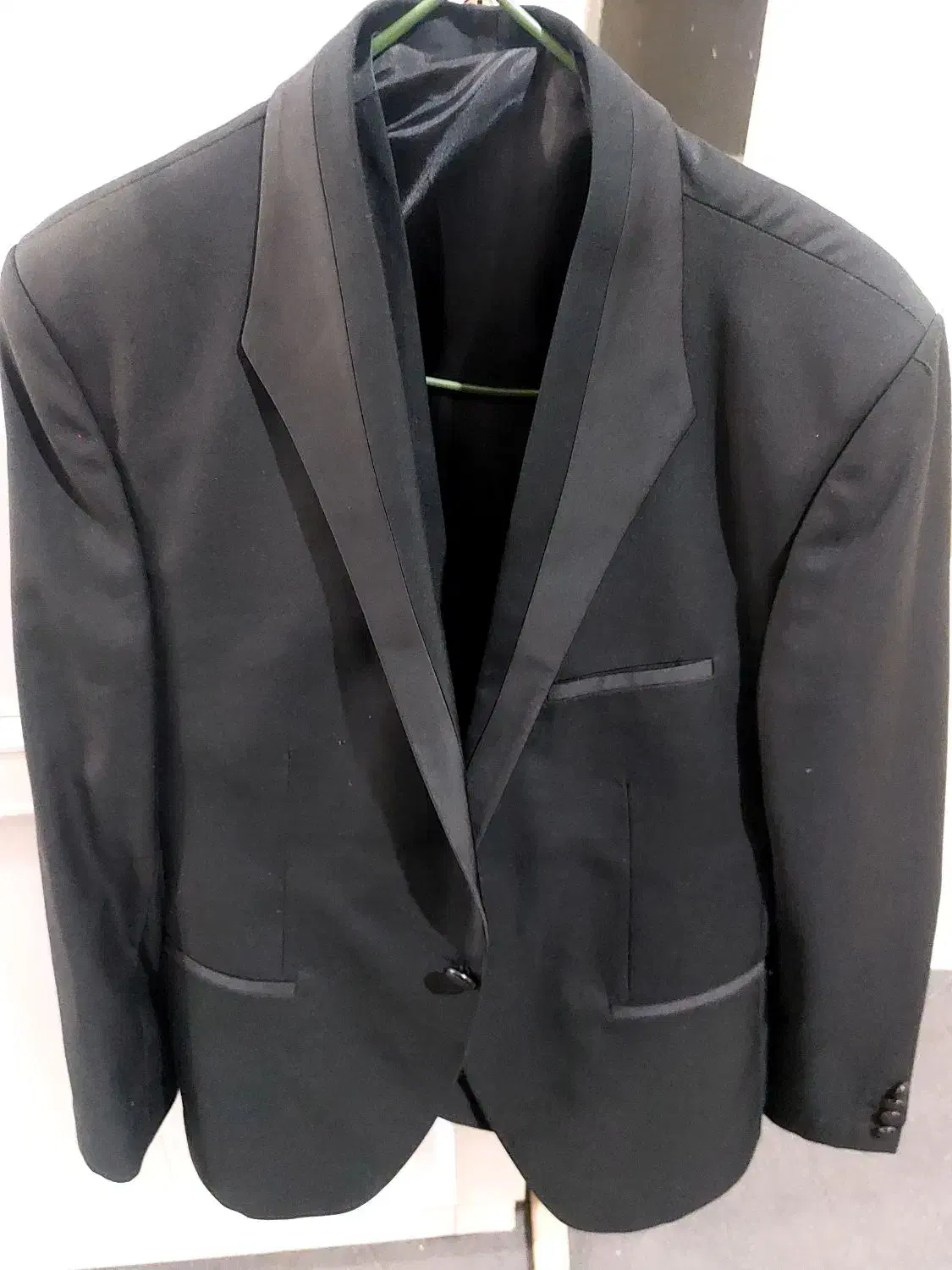 کت شلواربا جلیقه|لباس|رشت, آب و برق|دیوار