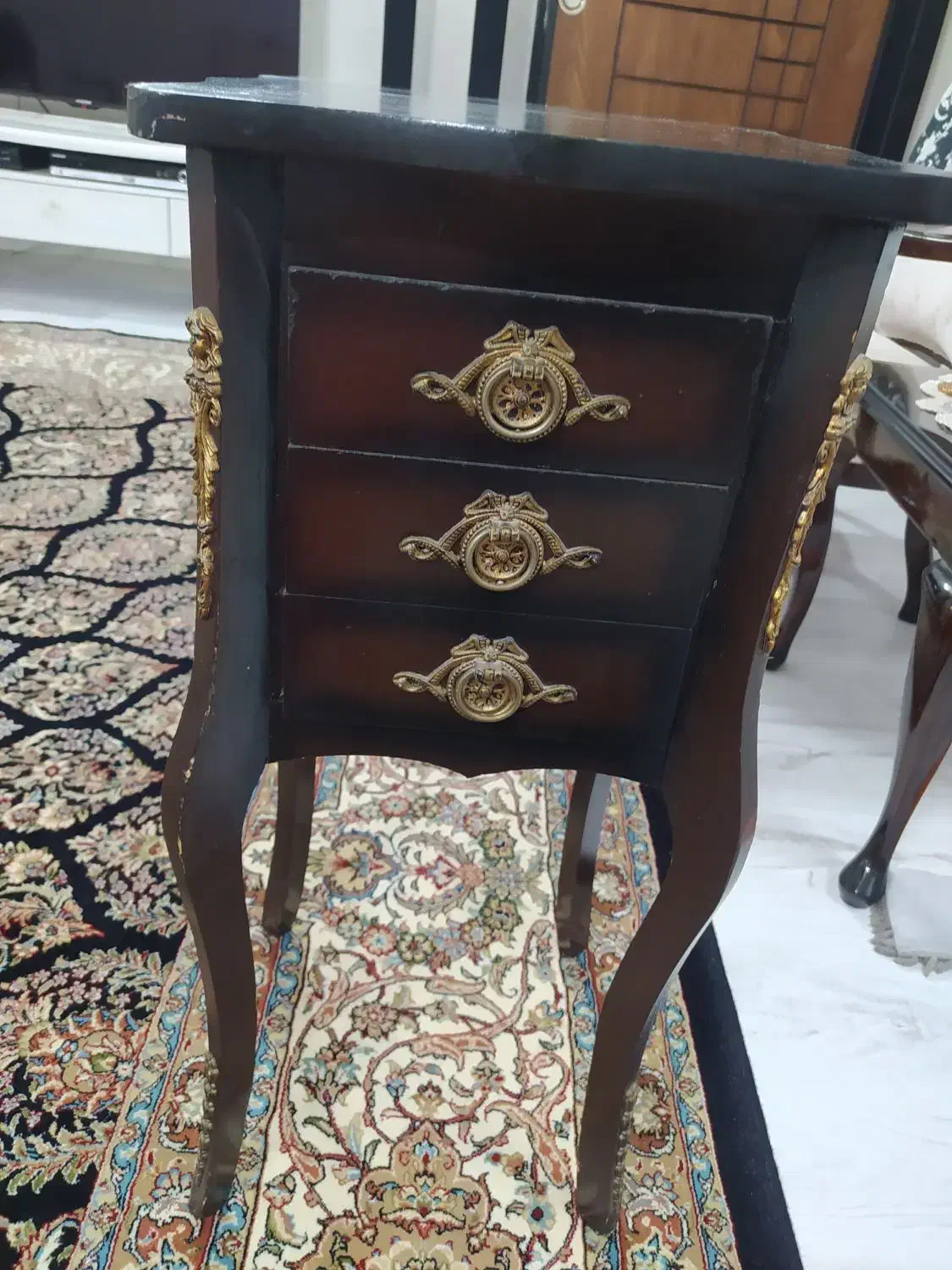 میز تلفن|میز تلفن|تهران, نیروی هوایی (پیروزی)|دیوار