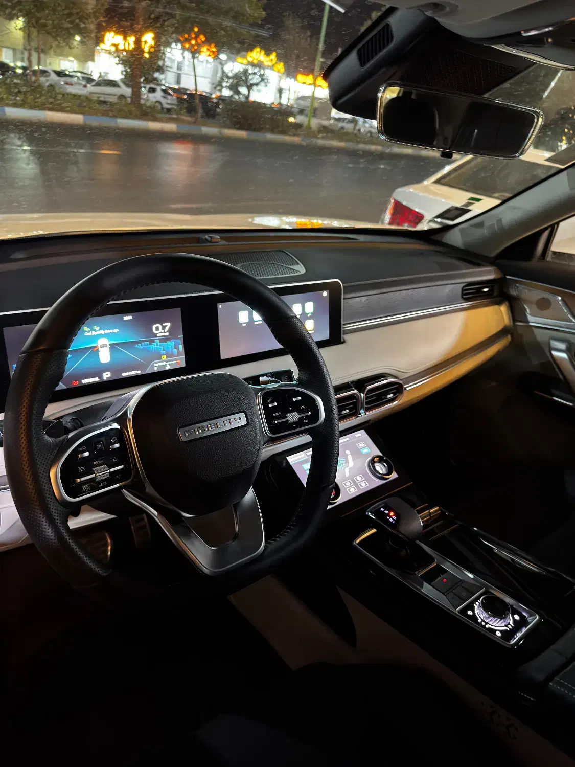 فیدلیتی پرستیژ ۷ نفره ۱۴۰۳|خودرو سواری و وانت|اصفهان, پوریای ولی|دیوار