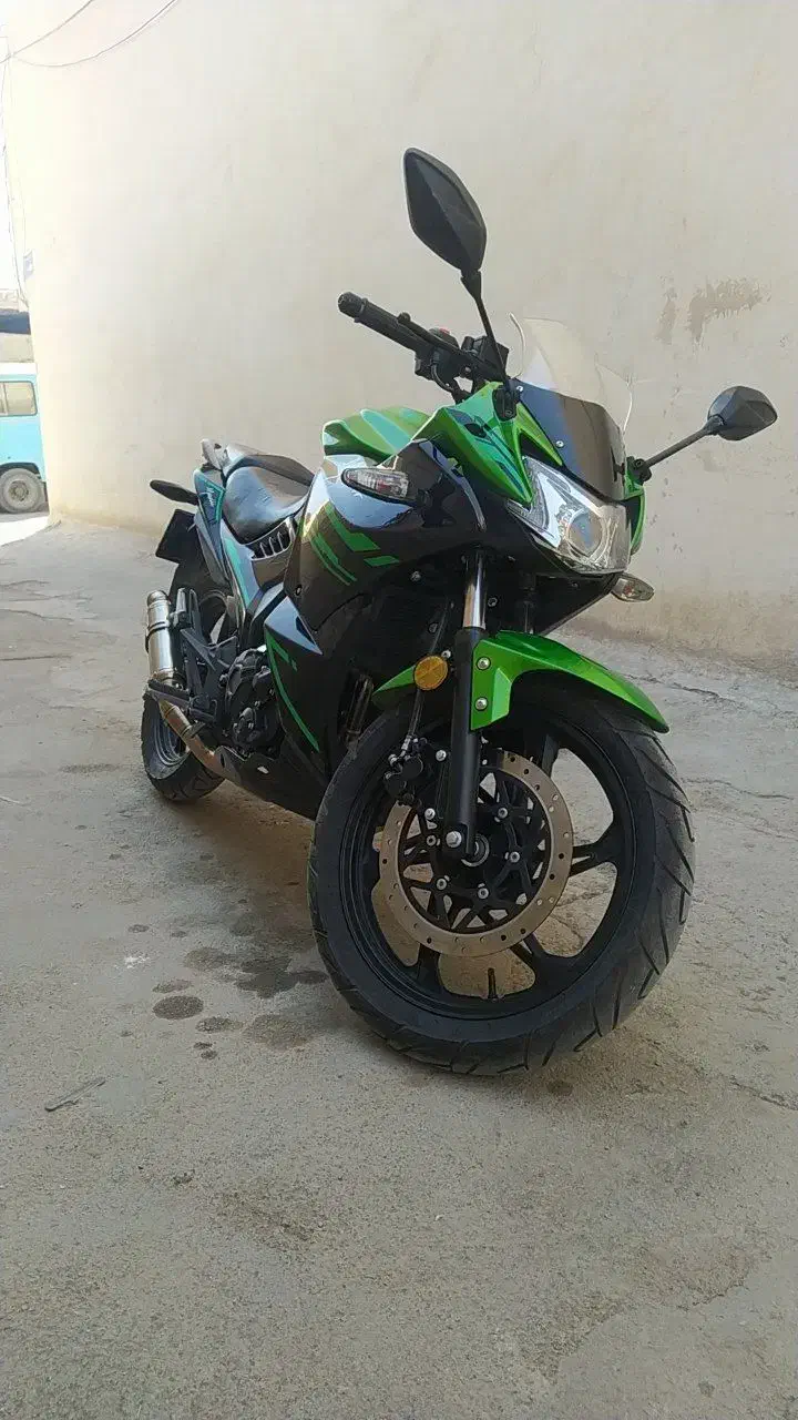 مگلی ۲۰۰ ۱۴۰۳|موتورسیکلت|فلاورجان, |دیوار