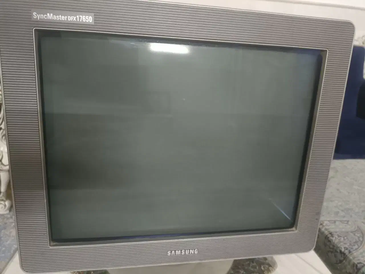 مانیتور قدیمی سامسونگ|قطعات و لوازم جانبی رایانه|قم, شاه ابراهیم|دیوار
