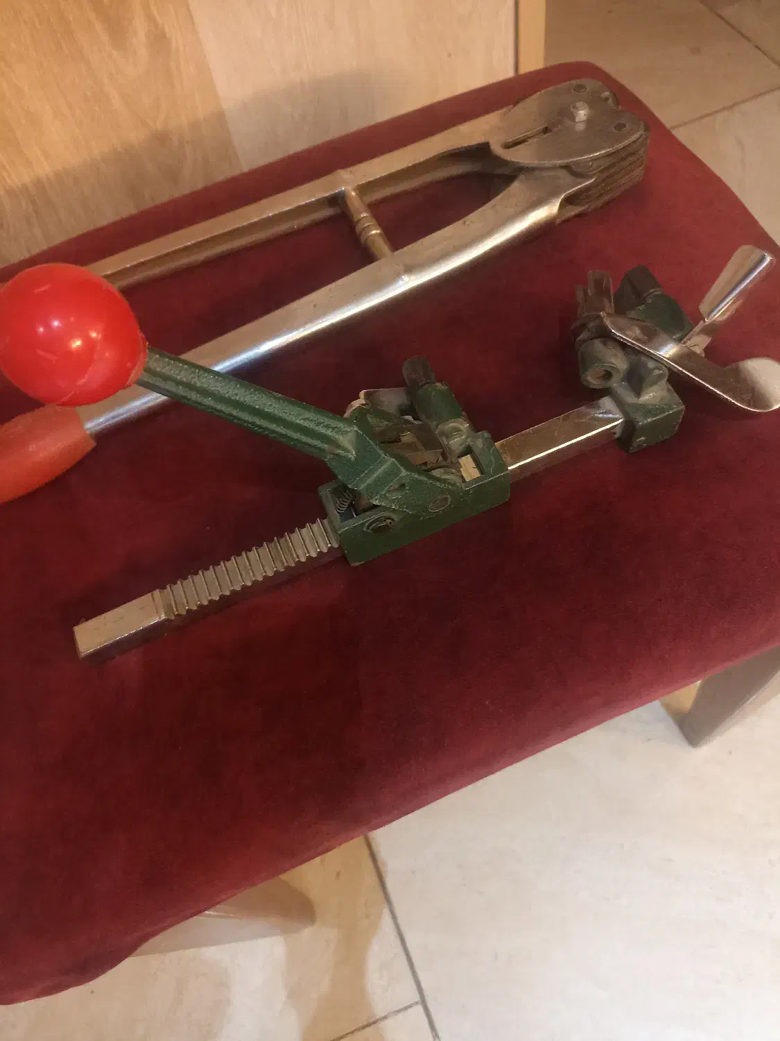 تسمه کش دستی|ابزارآلات|کاشان, دشت چال|دیوار