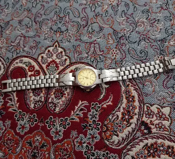 ساعت|ساعت|بروجرد, |دیوار