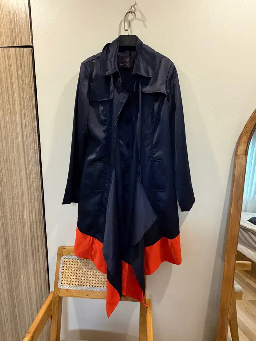 مانتو|لباس|رشت, دیلمان|دیوار