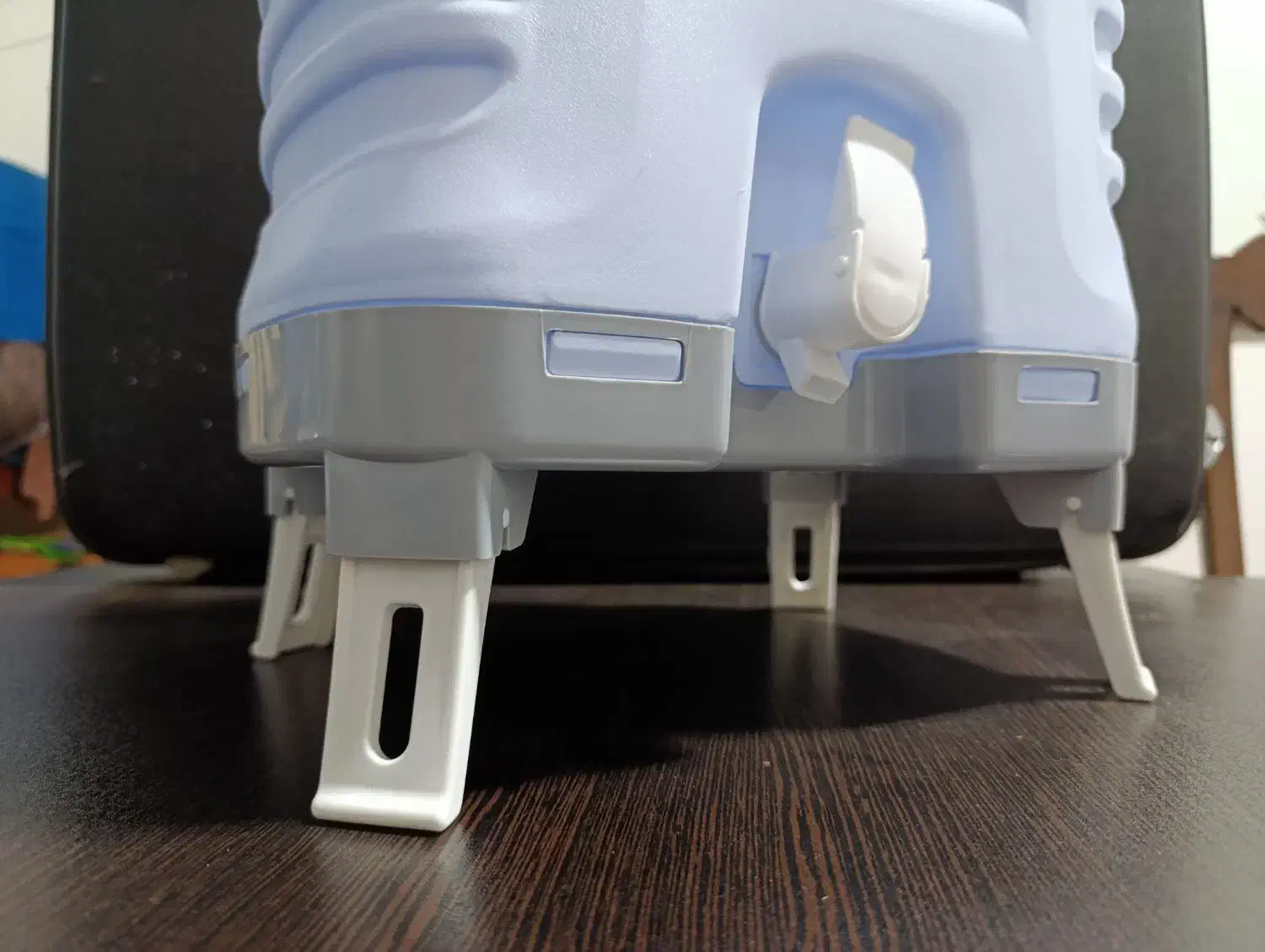 گالن آب شیردار و پایه دار ۲۲ لیتری|کوهنوردی و کمپینگ|تهران, دستغیب|دیوار