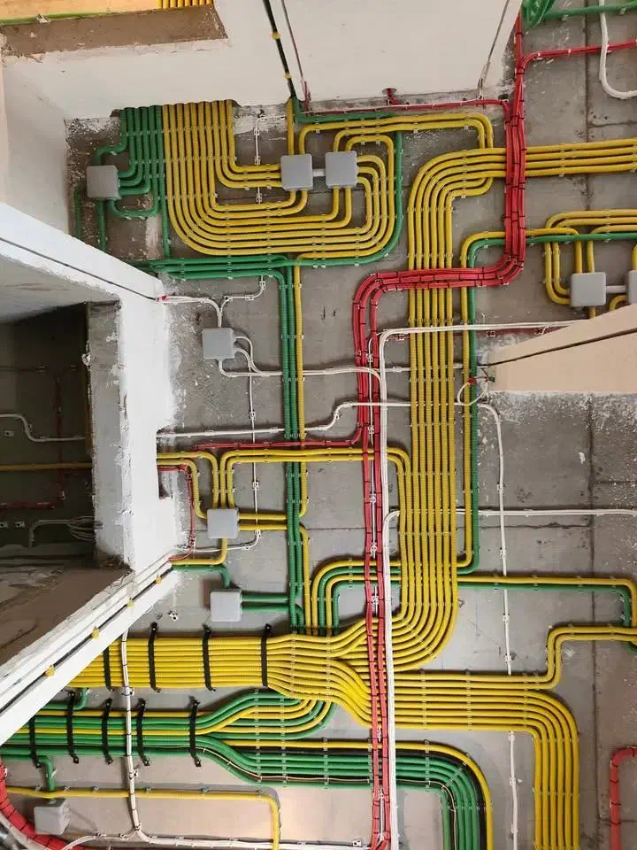 خدمات برق ساختمان|خدمات پیشه و مهارت|قم, زنبیل آباد|دیوار