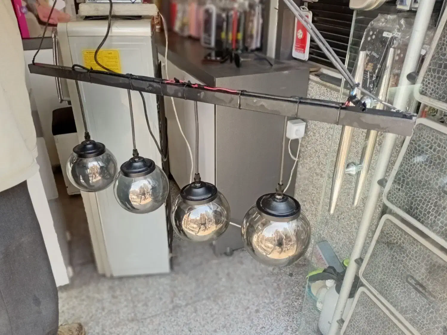 لوستر مناسب کافه ، بوتیک و مغازه و ...|لوستر و چراغ آویز|همدان, |دیوار