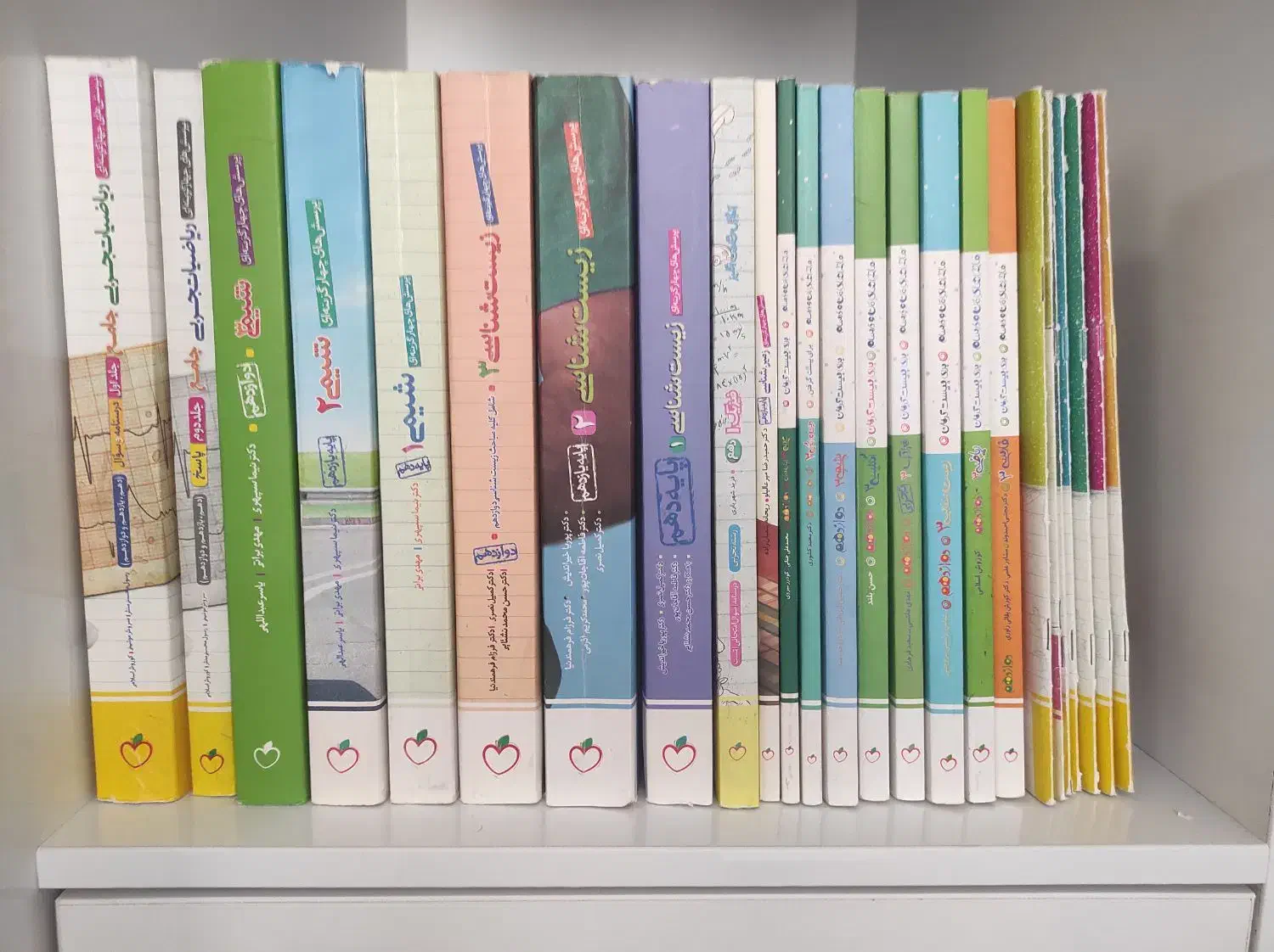 کتاب های کنکور تجربی|لوازم التحریر|زنجان, |دیوار