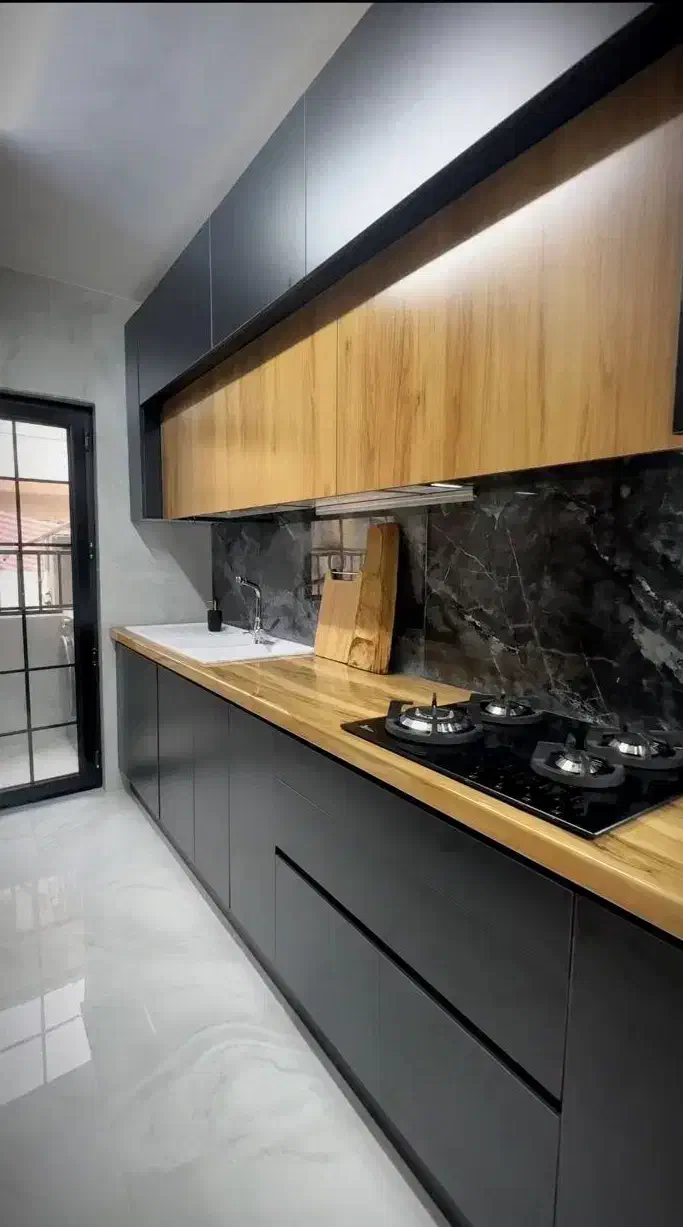 کابینت هایگلاس مشکی و طرح چوب|مصالح و تجهیزات ساختمان|گرگان, |دیوار