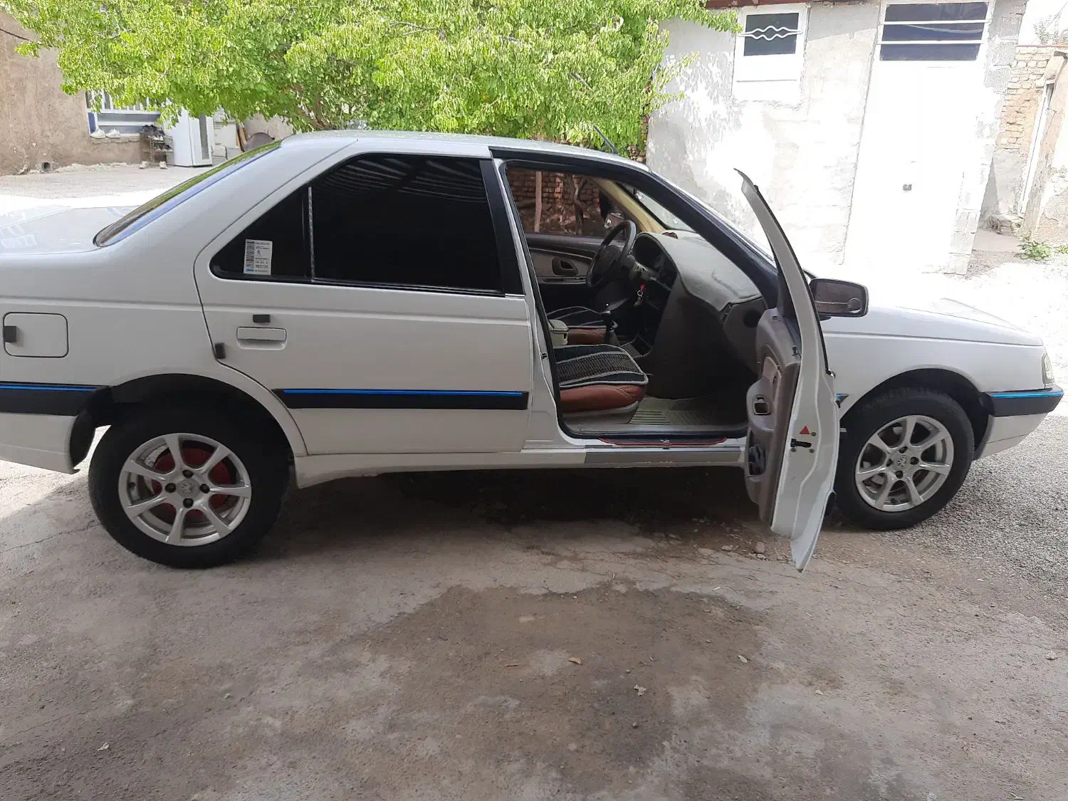 پژو۴۰۵ slx کم کار|خودرو سواری و وانت|آباده, |دیوار