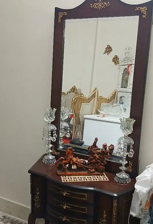 گنجه و آیینه شمعدون|بوفه، ویترین، کنسول|مشهد, رضاشهر|دیوار