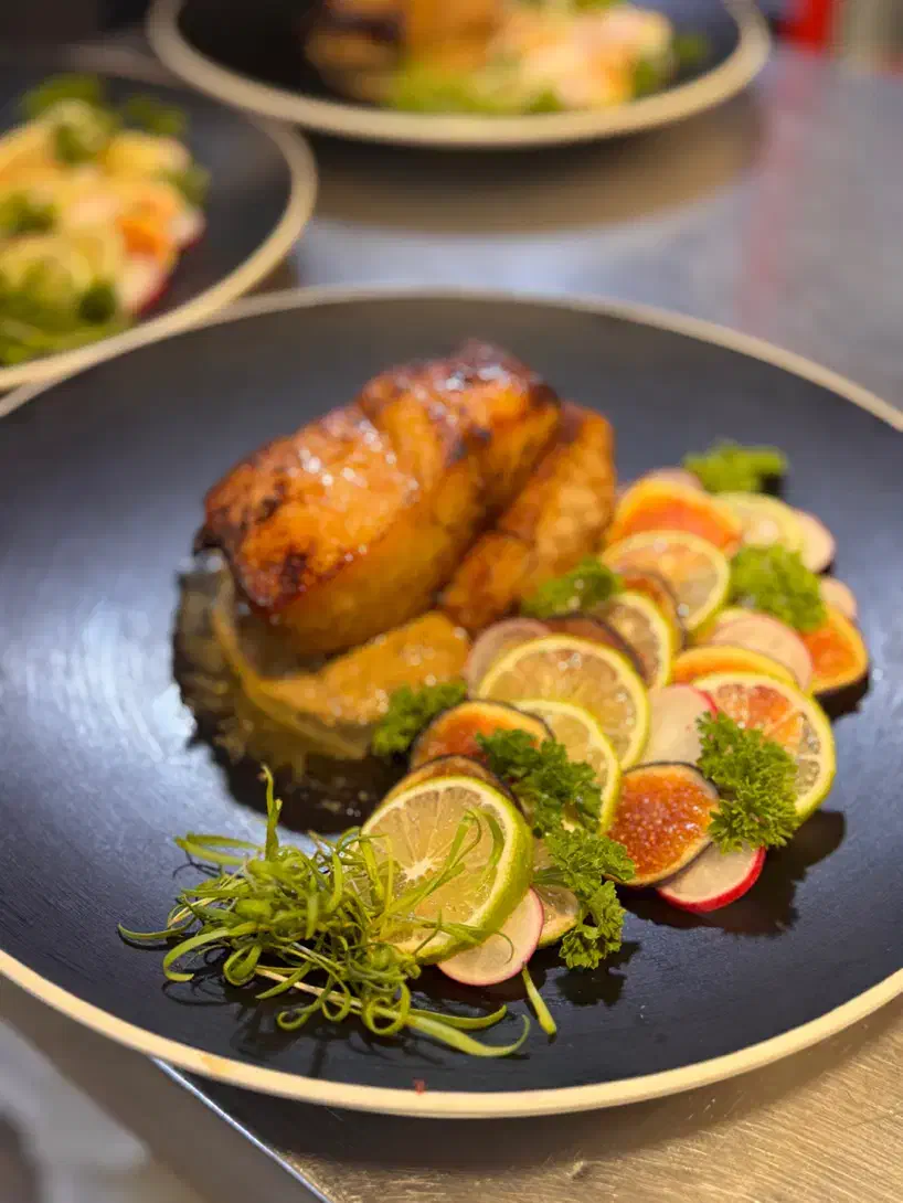 اشپز فرنگی و بارستا(کافه طلوع)|استخدام خدمات فروشگاه و رستوران|کیش, |دیوار