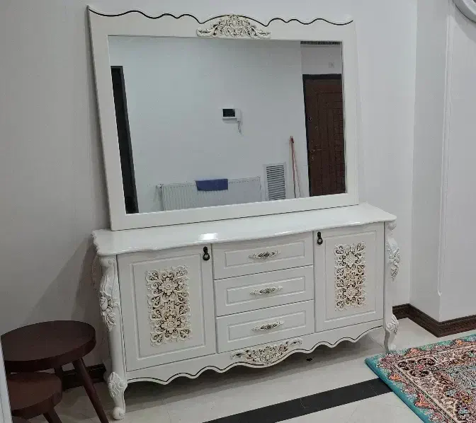 آینه کنسول و میز تلویزیون tv|بوفه، ویترین، کنسول|قم, حاج زینل|دیوار