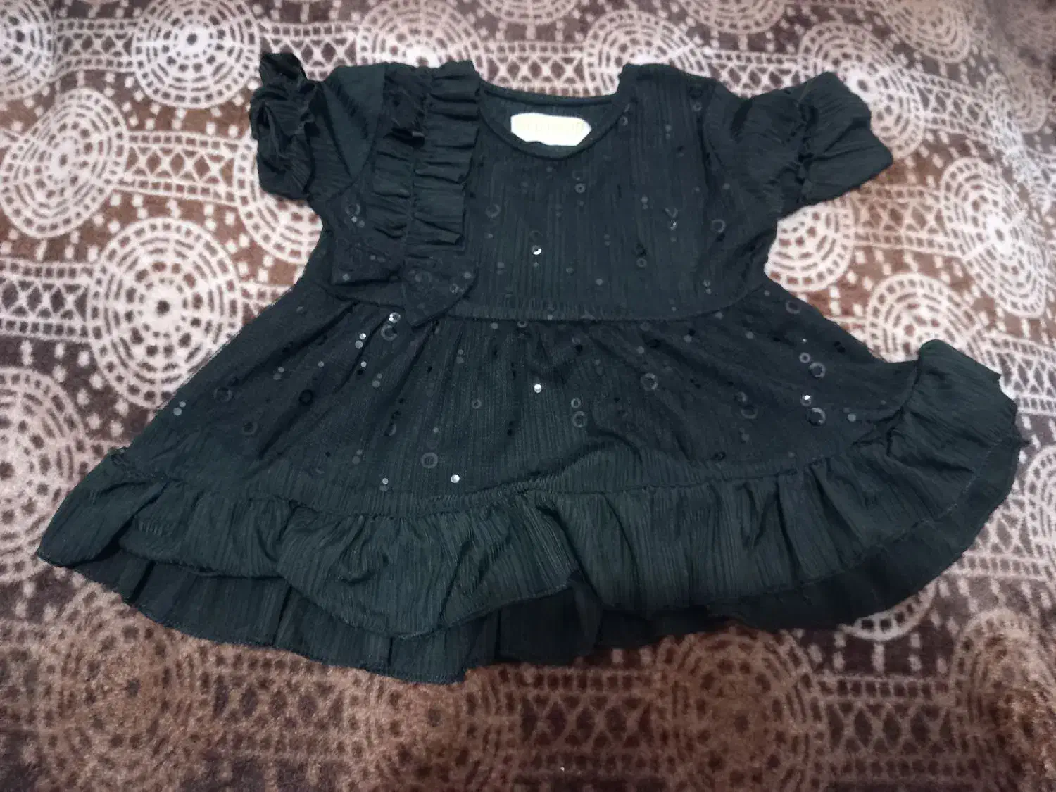 لباس و کفش بچه گانه دخترانه|کفش و لباس بچه|قم, سراجه (۱۵ خرداد)|دیوار