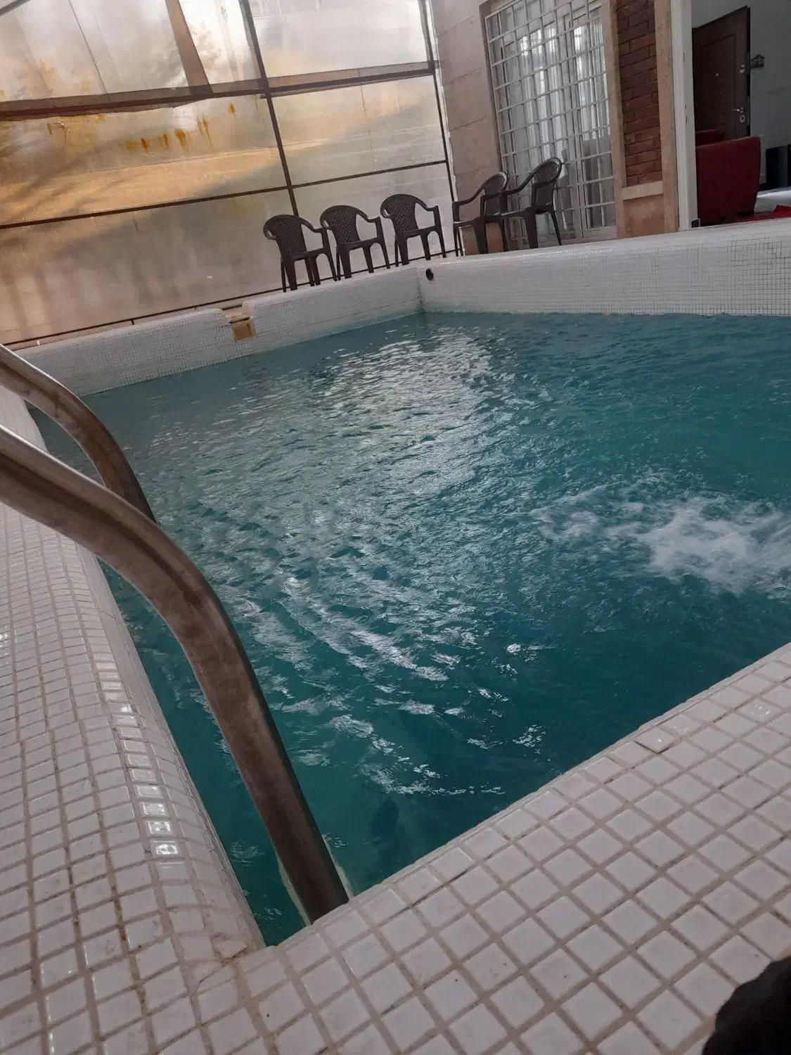 اجاره باغ ویلااستخرسرپوشیده ابگرم در سهیلیه|اجارهٔ کوتاهمدت ویلا و باغ|رامجین, |دیوار