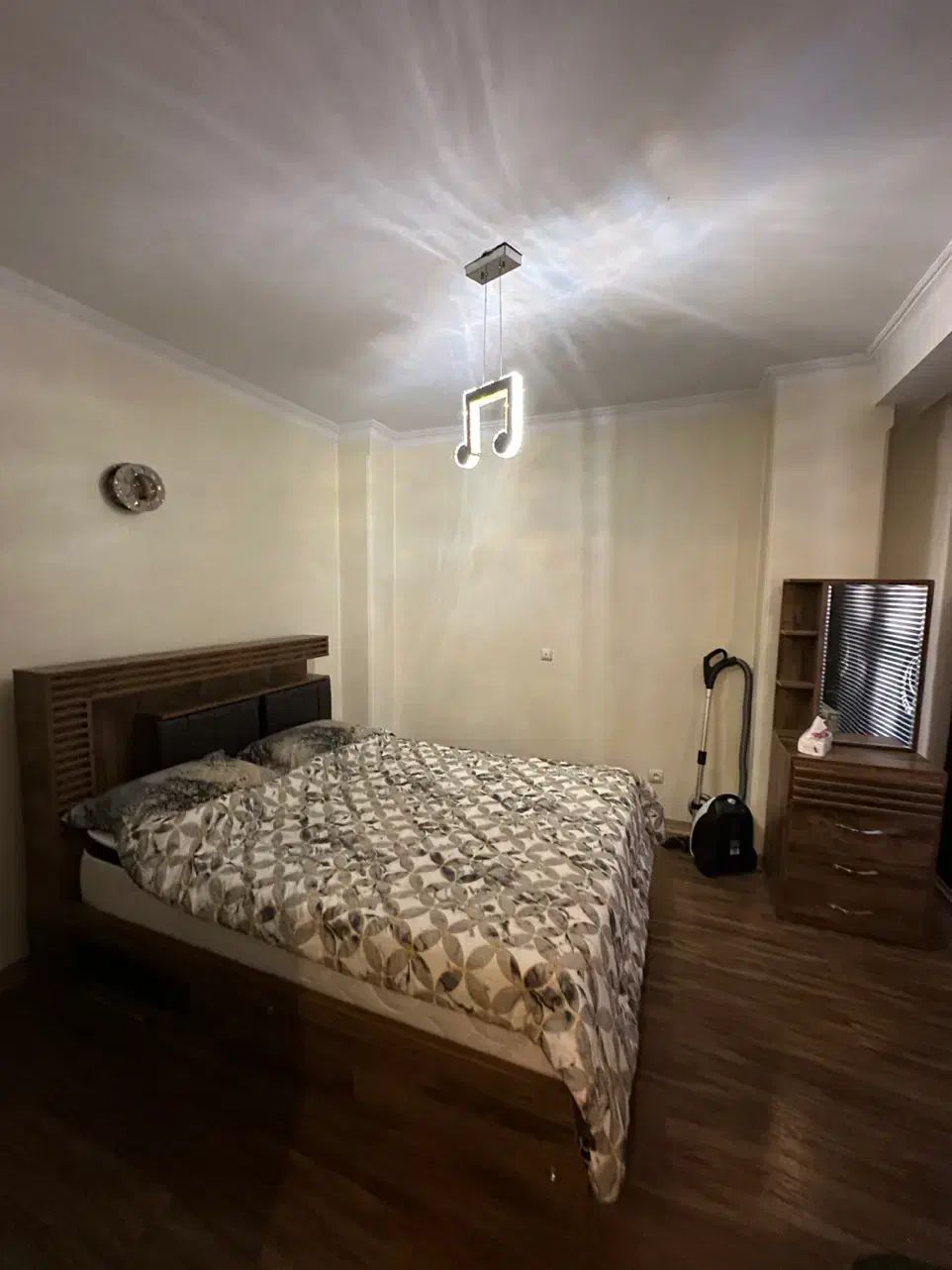 ازگل گلزار ۱۱۰ متر ۲ خواب ( لادن شرقی )