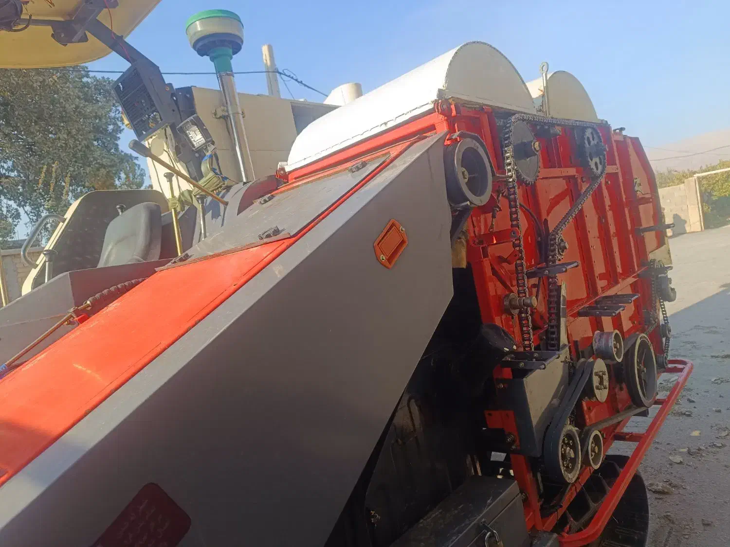 کمباین زنجیری لاک استار 2027|خودرو سنگین|کامفیروز, |دیوار