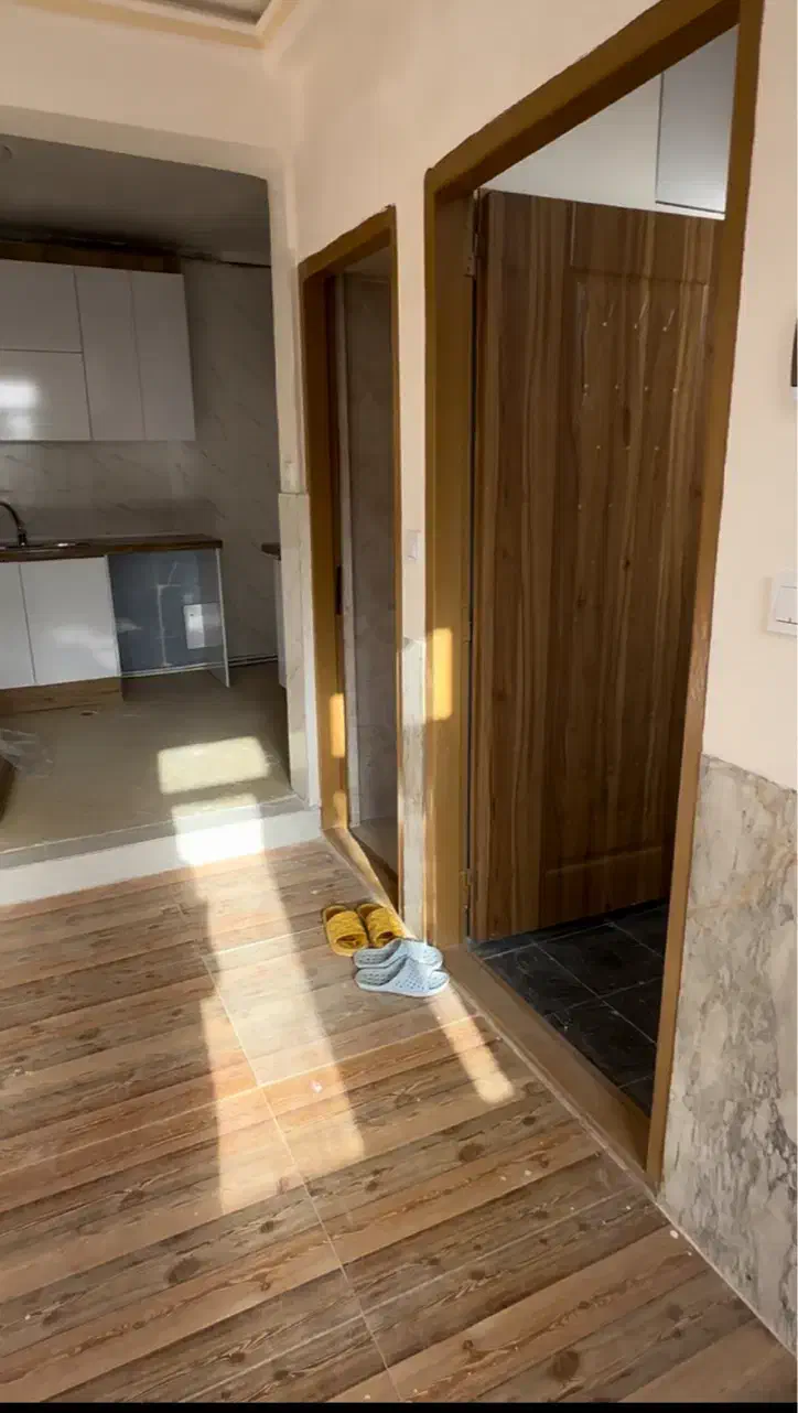 واحد ۶۳ م خ سهراب ۳۵۰ م رهن و ۱۰۰ هزار تومن اجاره|اجارهٔ آپارتمان|سبزوار, بیهق شرقی|دیوار