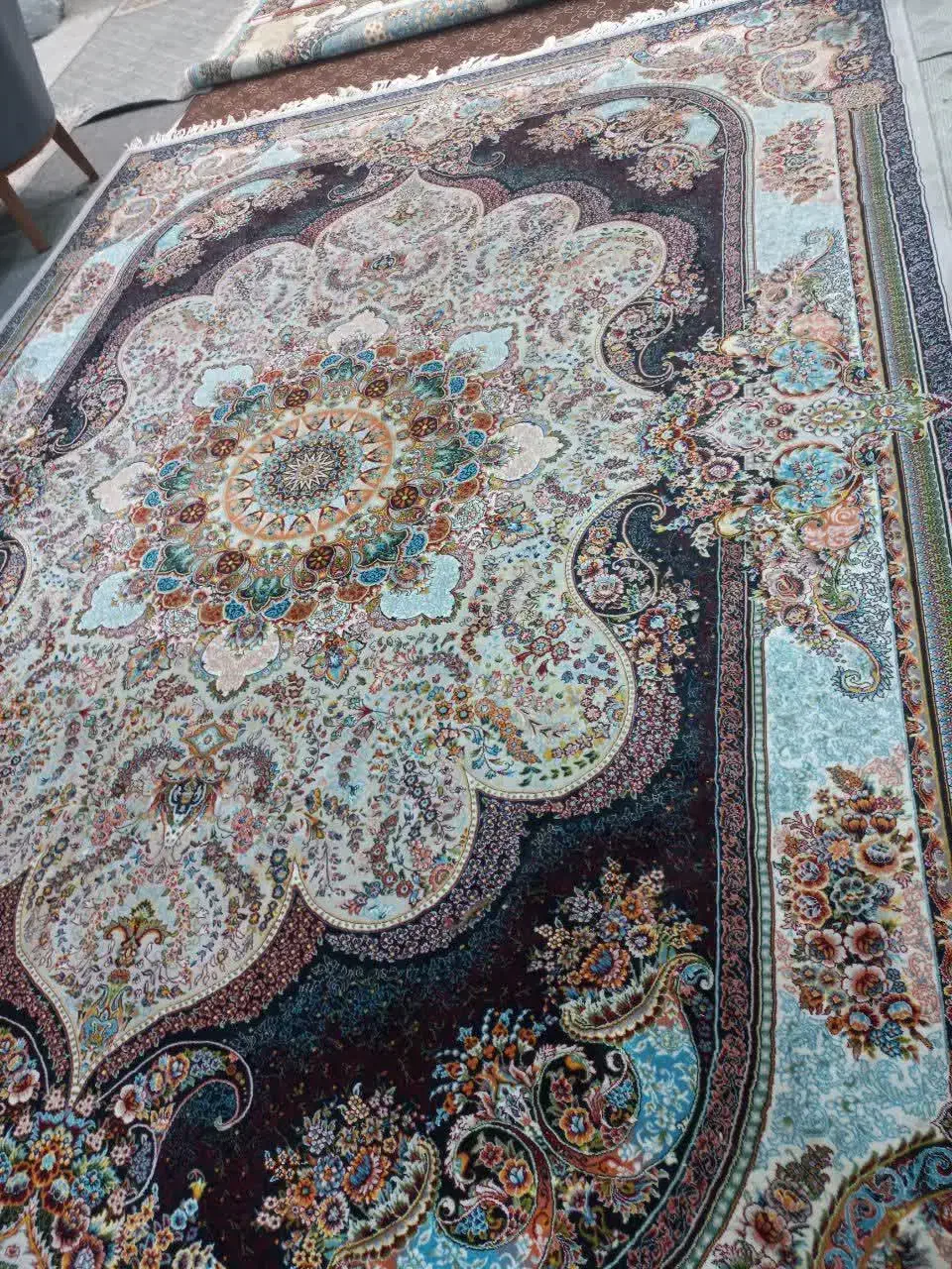 قالی ۹متری|فرش|اهواز, کوی جانبازان(دانش)|دیوار