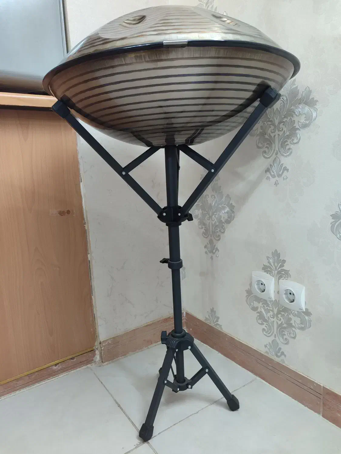 هنگدارم برند آلفا|سازهای سنتی|شاهین‌شهر, عطار|دیوار