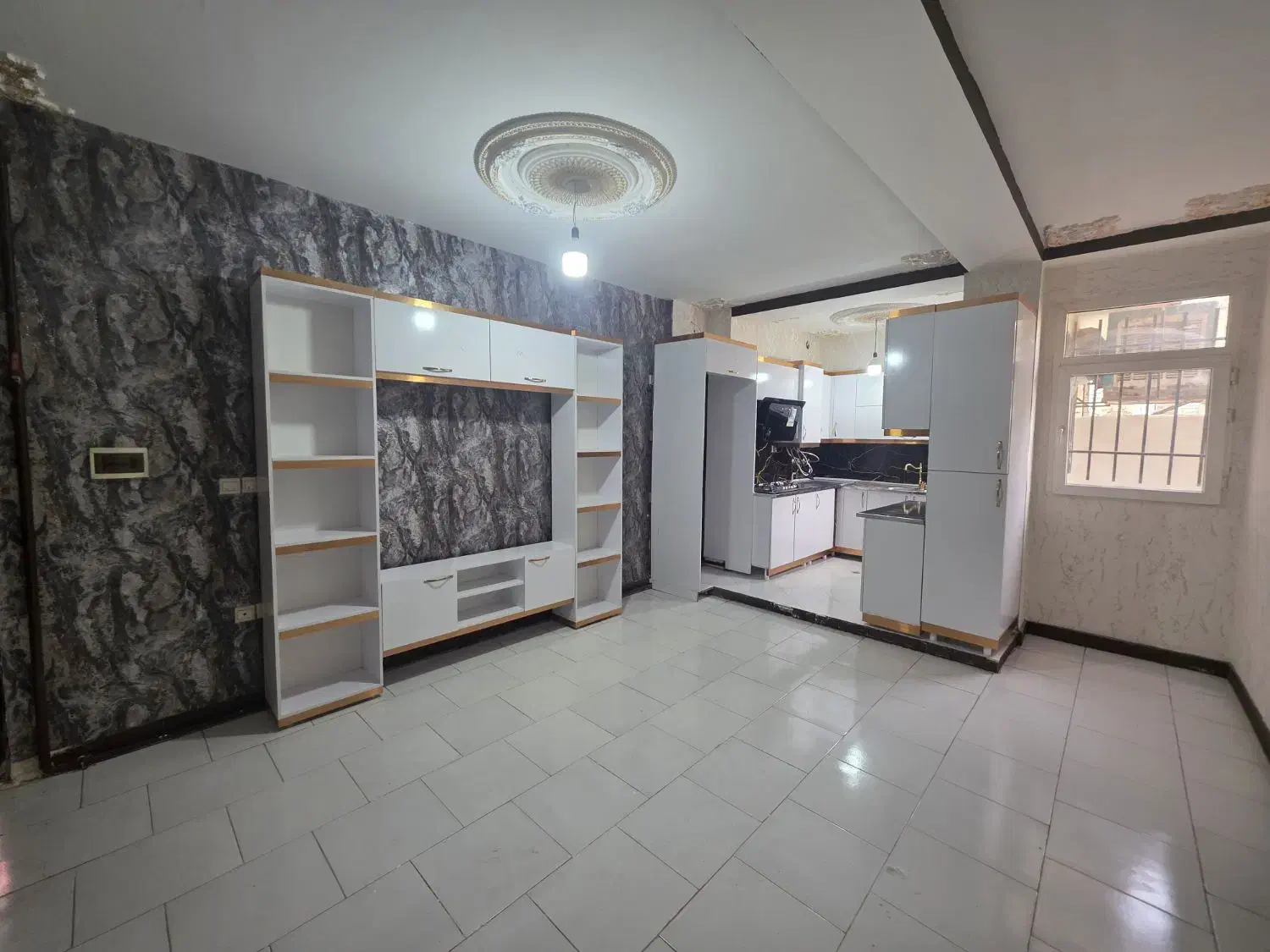 مشاور املاک دیپلمات در شهرک خورشید هشتم پیشواA1|فروش آپارتمان|پیشوا, |دیوار