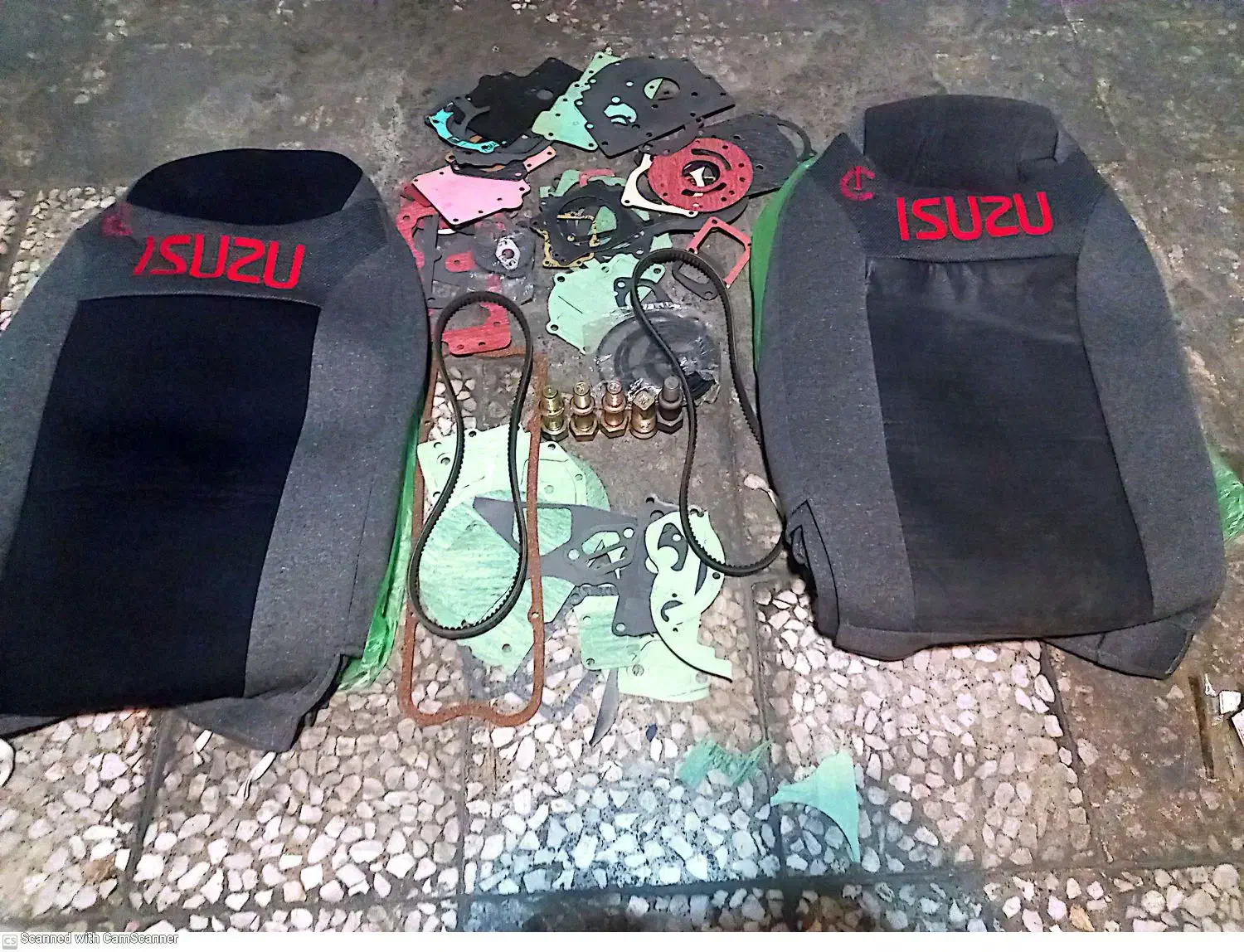 لوازم ایسوزو۶ تن و آیینه بغل و طاقچه عقب ال نود|قطعات یدکی و لوازم جانبی|فردیس, منظریه|دیوار