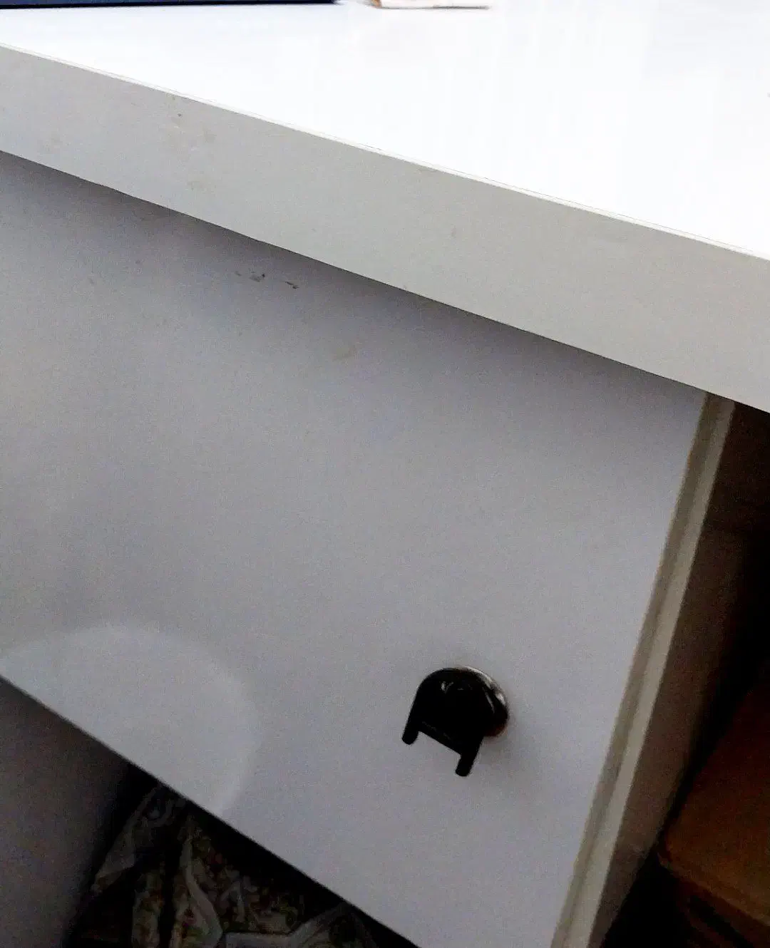 میز|میز تحریر و کامپیوتر|کلاله, |دیوار