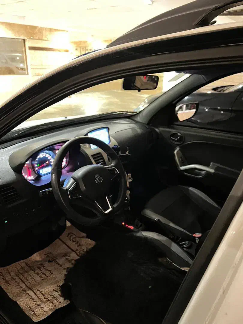 کوییک اتوماتیکR) plus(فول آپشن ویژه|خودرو سواری و وانت|تهران, حکمت|دیوار