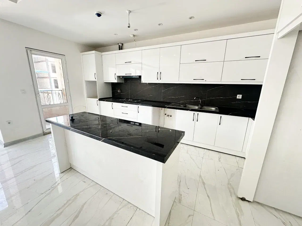 ۱۷۰ متر تکواحدی / صفره کلید نخورده|فروش آپارتمان|مشهد, الهیه|دیوار