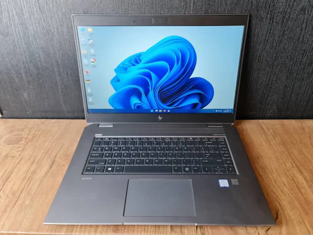 لپتاپ فوق باریک Hp zbook گرافیک ۴ رم ۳۲|رایانه همراه|شیراز, فرگاز|دیوار