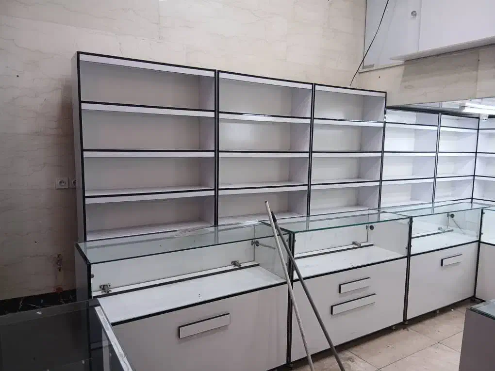 دکور مغازه در حد نو فوری فروشی|فروشگاه و مغازه|ری, سیزده آبان|دیوار