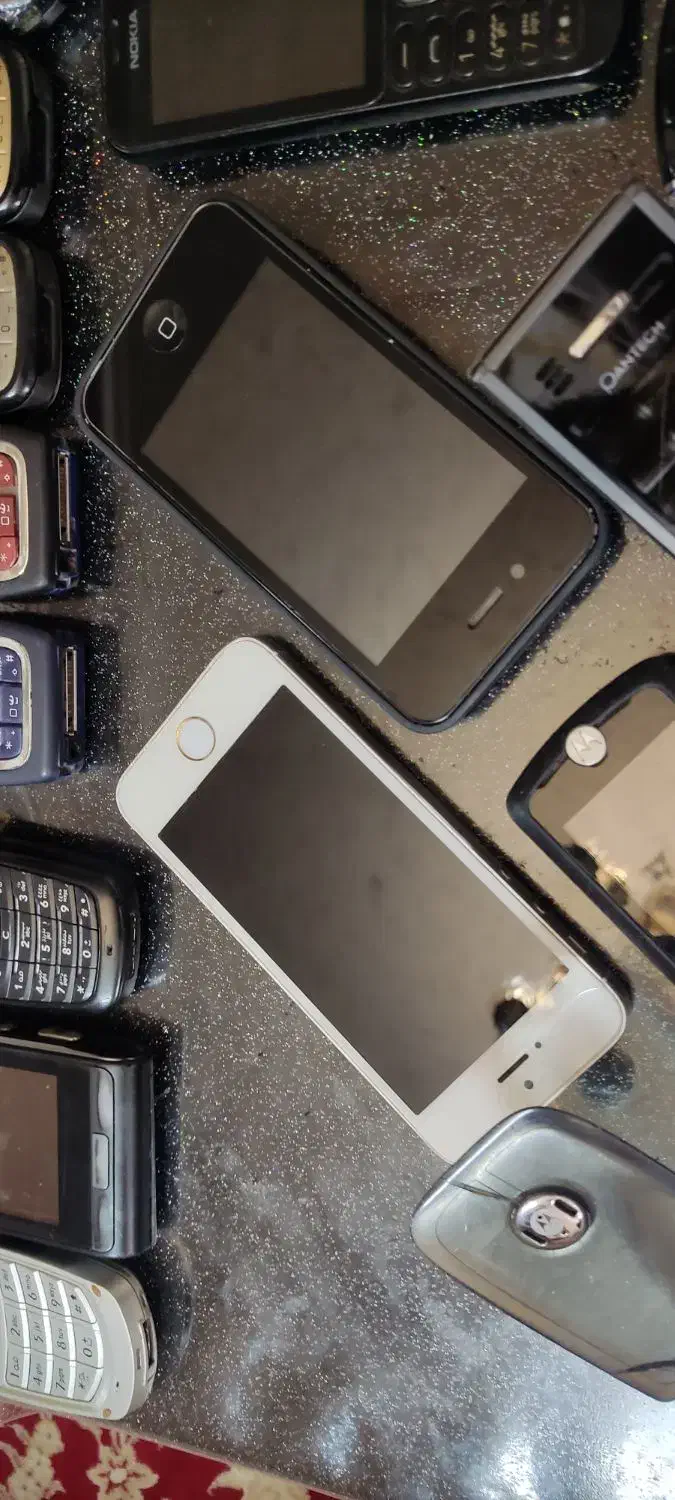 کلکسیون گوشی موبایل|موبایل|یزد, |دیوار