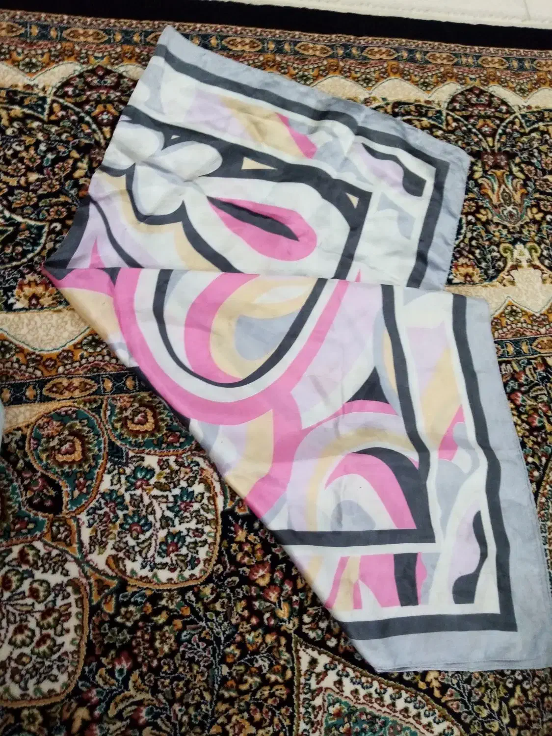 روسری سیوشرت درحد نو|لباس|مشهد, یاس|دیوار