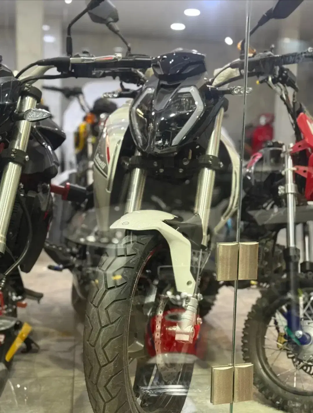 بنلیzx150l لاکی185رهرو هوندا کلیک آیروکس|موتورسیکلت|کرج, بنیاد|دیوار