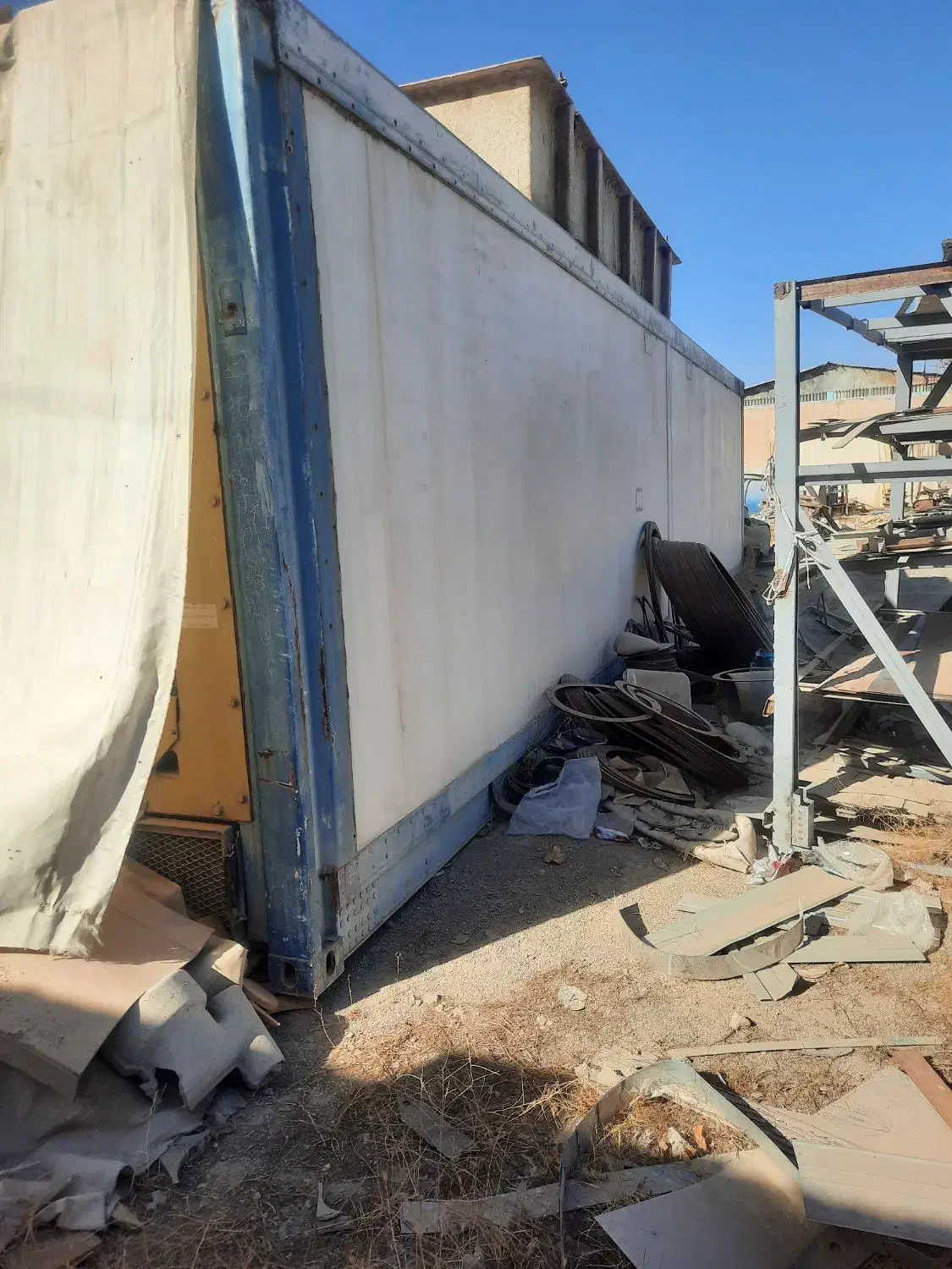 کانتینر۱۲متری|ماشین‌آلات صنعتی|رامجین, |دیوار