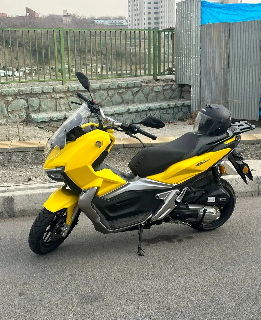 agv 1402|موتورسیکلت|تهران, گلستان (شهرک راه آهن)|دیوار