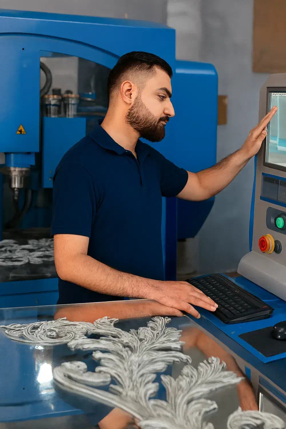 استخدام اپراتور دستگاه در مجموعه تولیدی|استخدام صنعتی، فنی، مهندسی|شیراز, شهرک صنعتی شیراز|دیوار