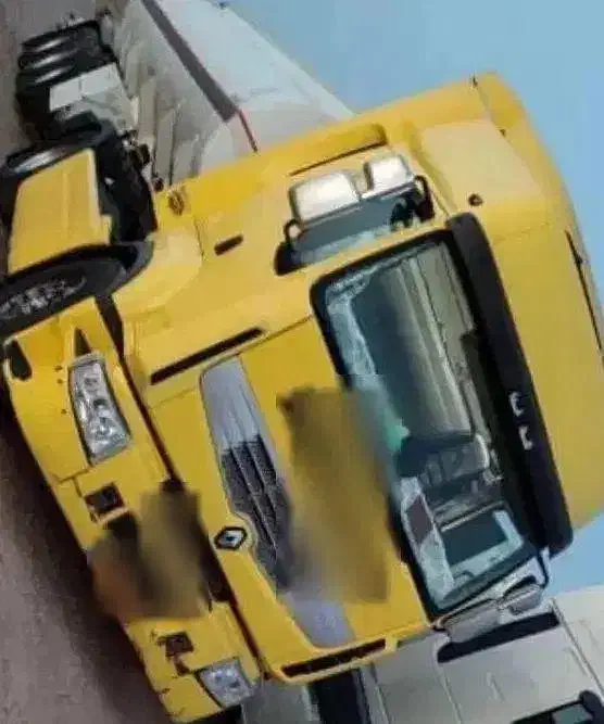 فروش کشنده رنو پریمیوم|خودرو سنگین|سیرجان, |دیوار